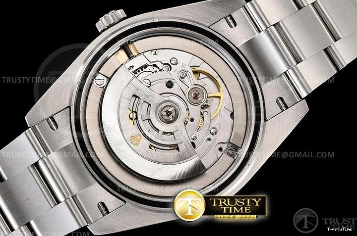 1104 ComfortFit R2DJ0257A – DJ2 41mm 658